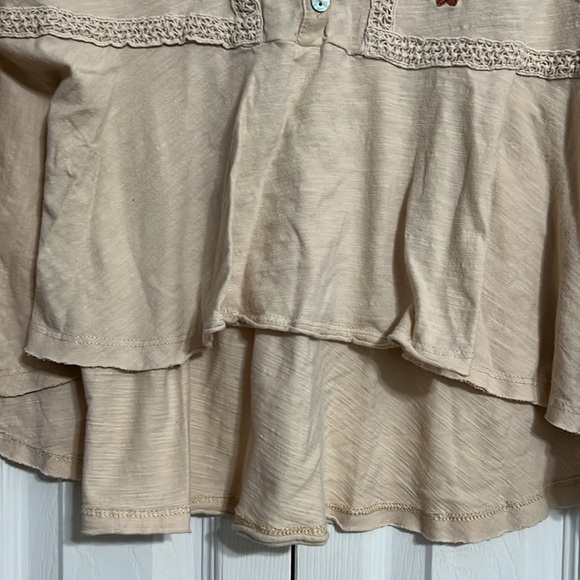 Coco + Jaimeson Floral Embroidered Top Blouse Size L - Picture 4 of 7